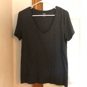 Old Navy Gray V-Neck Tee
